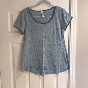 Small Classic T by LuLaRoe